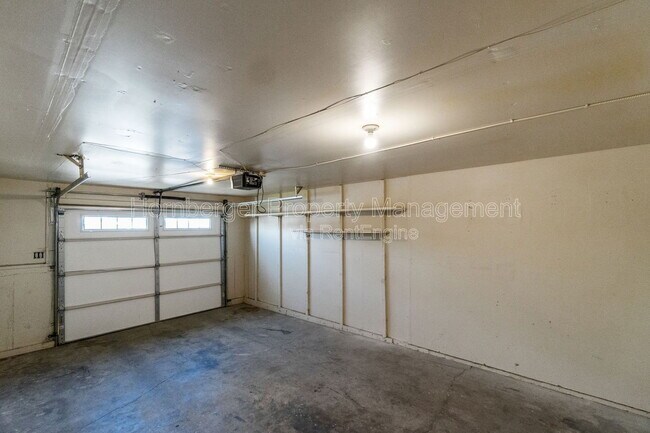Building Photo - 15202 E 8th Ave