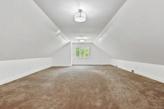Building Photo - 231 N Georges Hill Rd