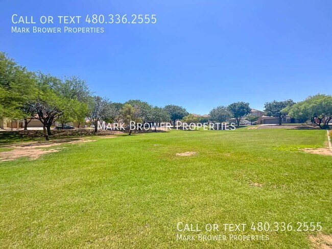 Building Photo - 2150 E Sunland Ave