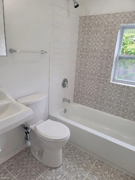 Building Photo - 1110 Edmondson Ave