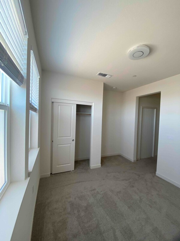 Building Photo - 3130 Paxton St