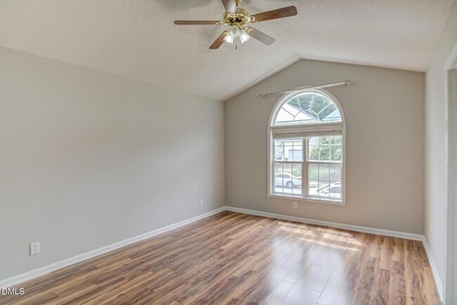 Building Photo - 4636 Vendue Range Dr