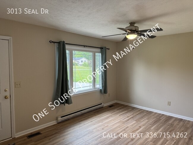 Building Photo - 3013 Seal Dr