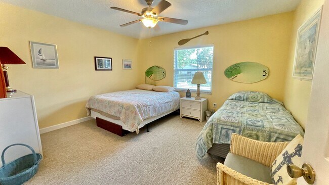 Building Photo - Available JUNE 2025 in heart of Sebastian