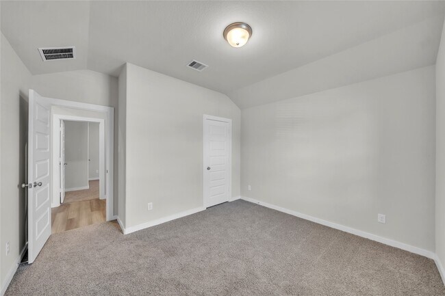 Building Photo - 6338 Buffalo Bnd Ln