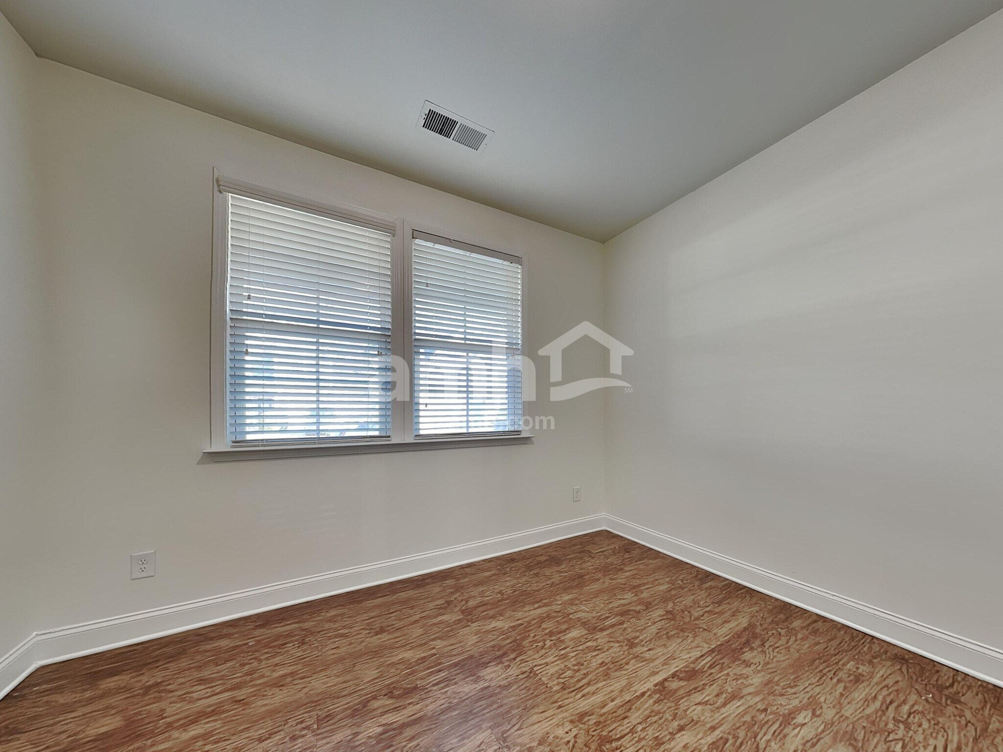 Building Photo - 1027 Monitor Ct