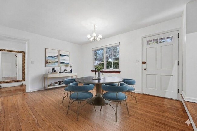 Building Photo - 52 Knickerbocker Rd