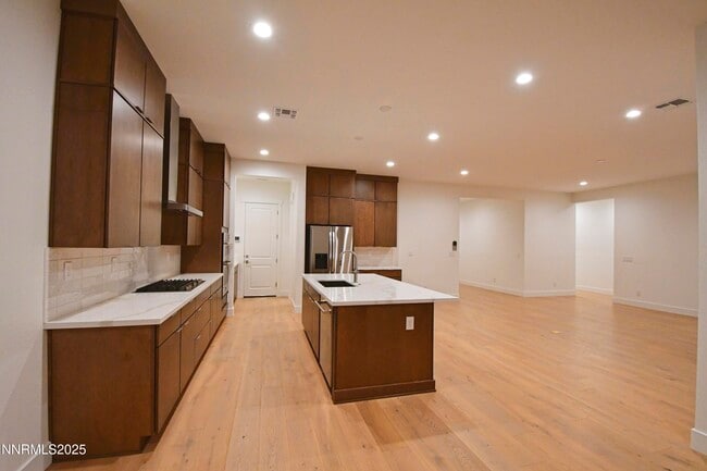 Building Photo - 7587 Calypso Dr