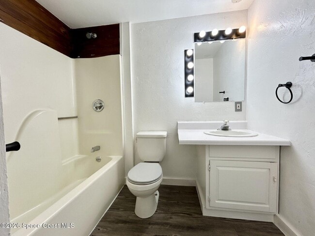 Building Photo - 100 Prince Ave