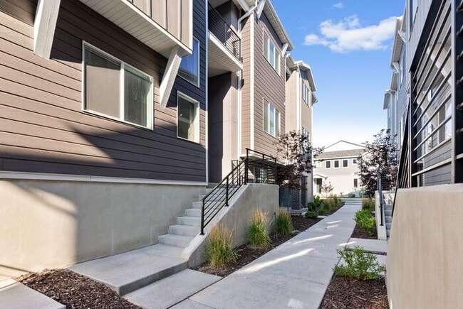 Building Photo - Coming Soon!