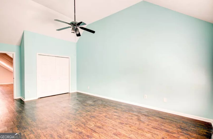 Building Photo - 513 N Fairfield Dr