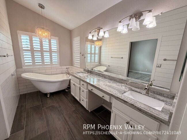 Building Photo - 8461 W Audrey Ln