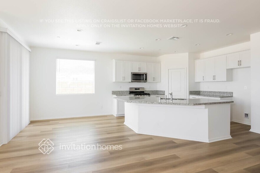 Building Photo - 25153 Mountain Violet Wy