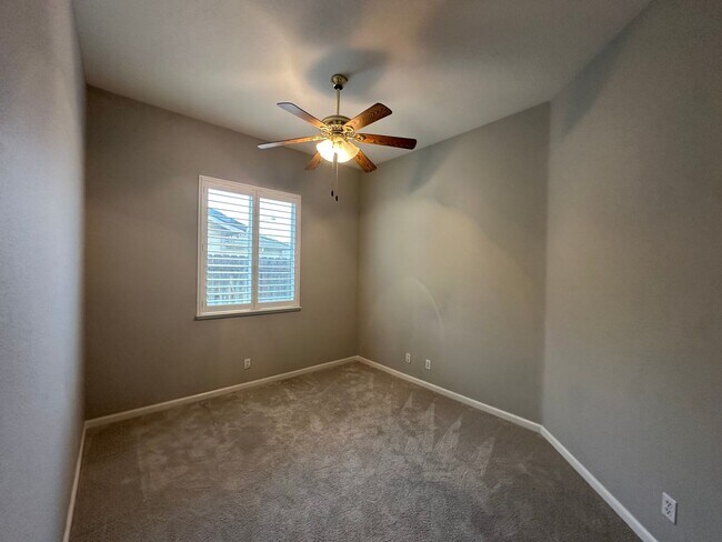 Building Photo - 1834 Treeline Way