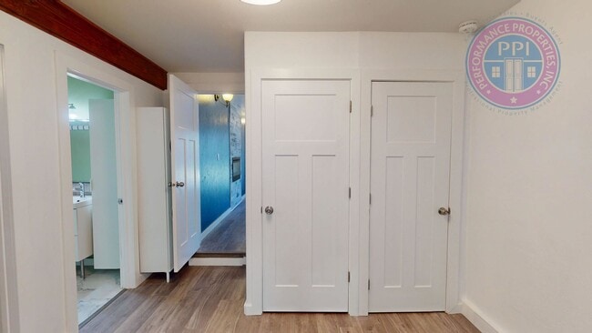 Building Photo - Newly Remodeled Home With Large Yard In Ro...