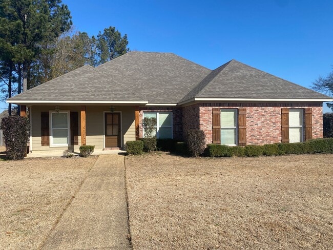 Building Photo - A must have in Canton, MS!!