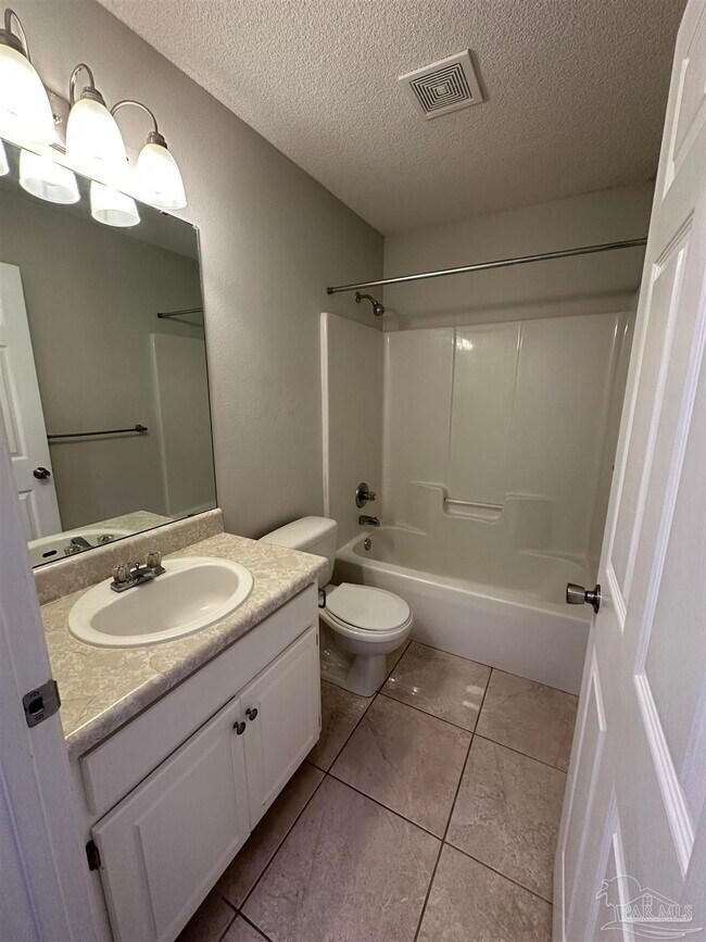 Building Photo - 9137 Daytona Dr