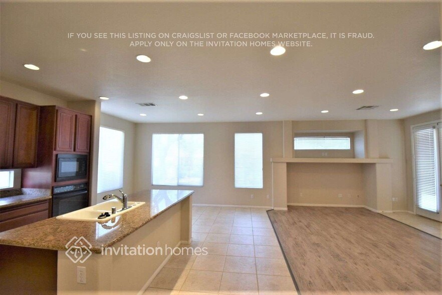 Building Photo - 3452 Yellow Cove Ln