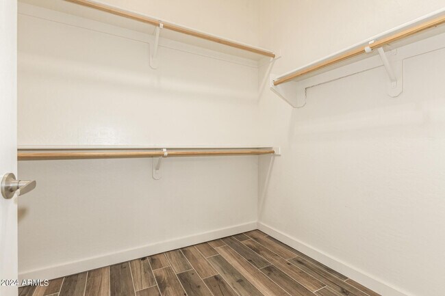 Building Photo - 756 W Citrus Way