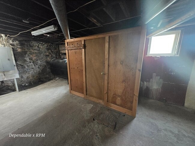 Building Photo - 232 Nahatan St