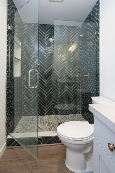 Building Photo - 2517 Navarra Dr