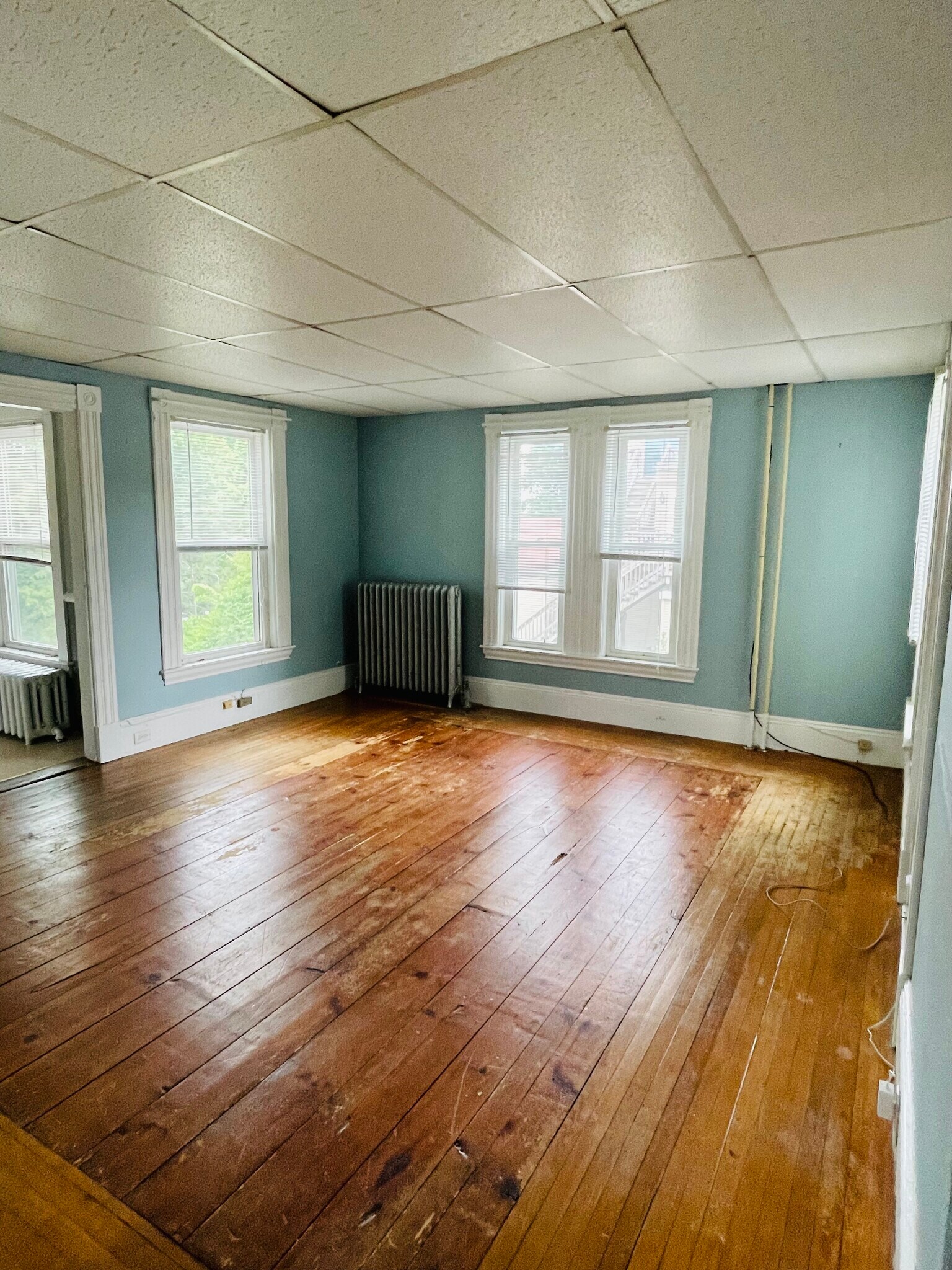 Building Photo - 131 Pleasant St