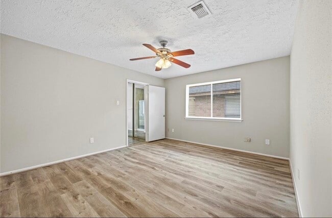 Building Photo - 15711 Roxton Ridge Dr