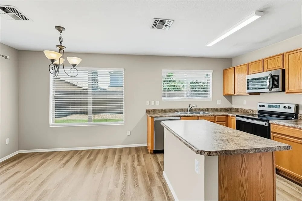 Building Photo - 3035 E Santa Rosa Dr