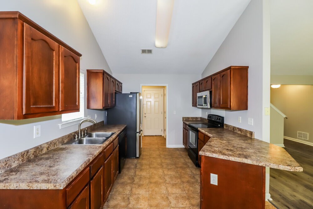 Building Photo - 10362 Cottage Oaks Dr