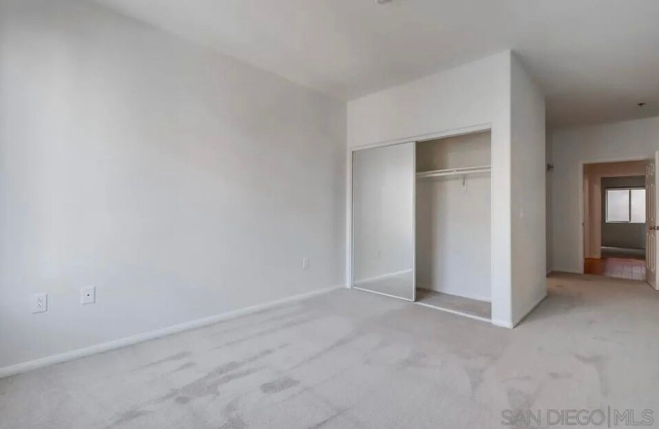 Building Photo - 1643 6th Ave