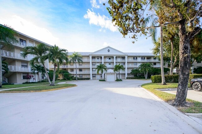 Building Photo - 3515 Village Blvd