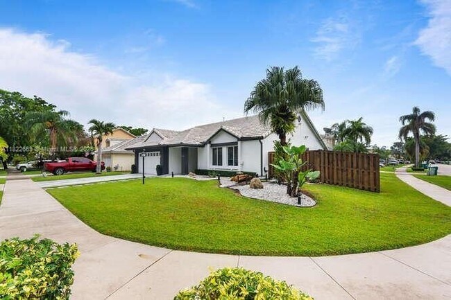 Building Photo - 9430 SW 212th Terrace