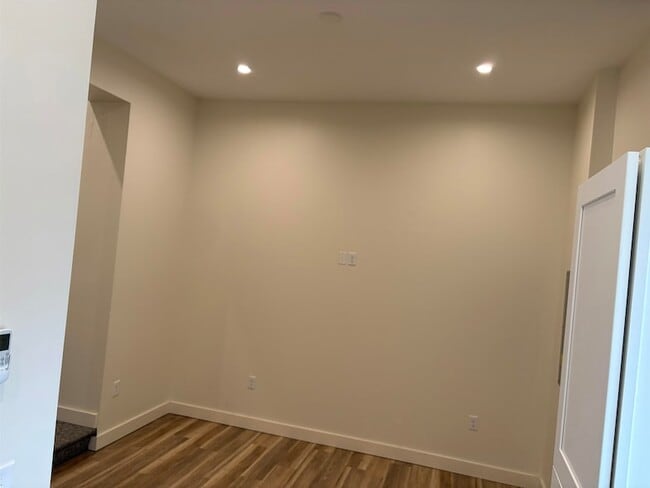 Building Photo - 22 S Main St