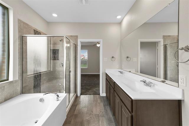 Building Photo - 3318 Camden Creek Dr