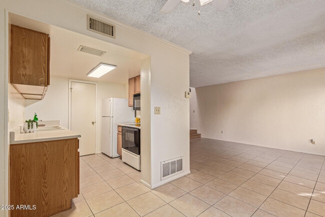 Building Photo - 6124 N 79th St