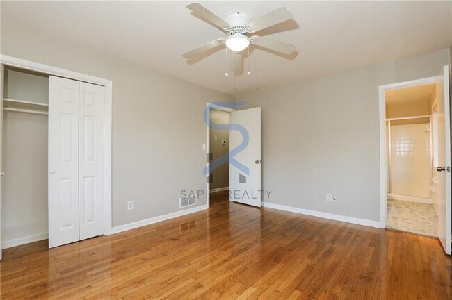 Building Photo - 507 Menefee St