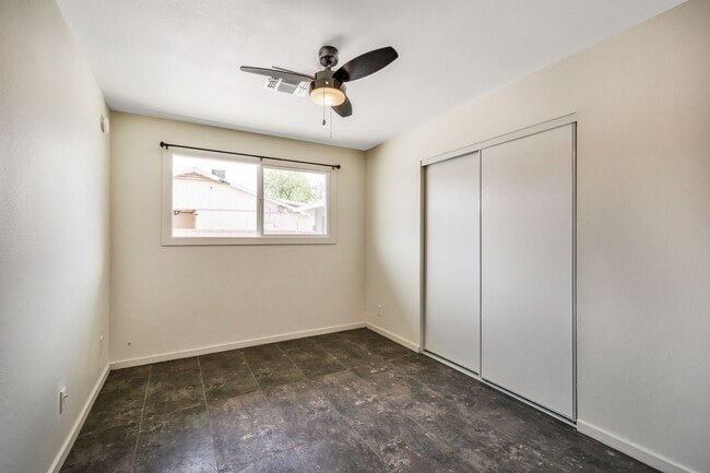 Building Photo - Spacious 6-Bedroom, 3.5-Bath Pool Home Near ASU Campus