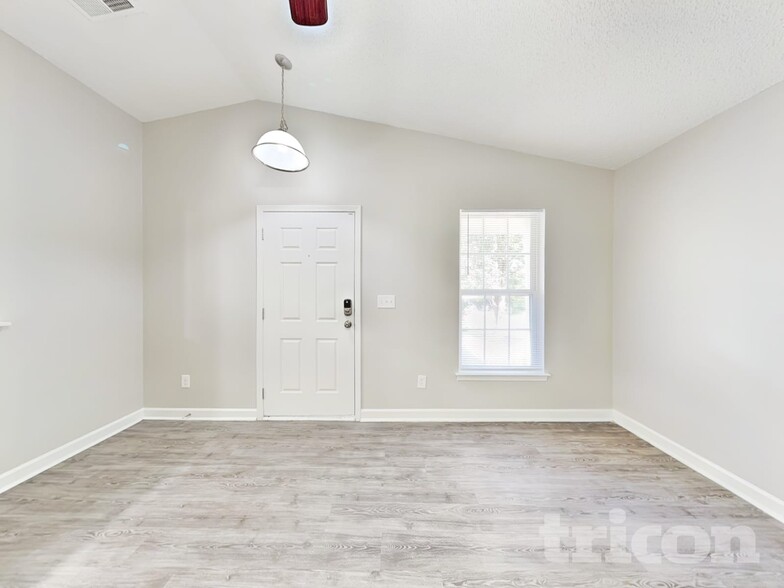 Building Photo - 1027 Alston Hill Dr