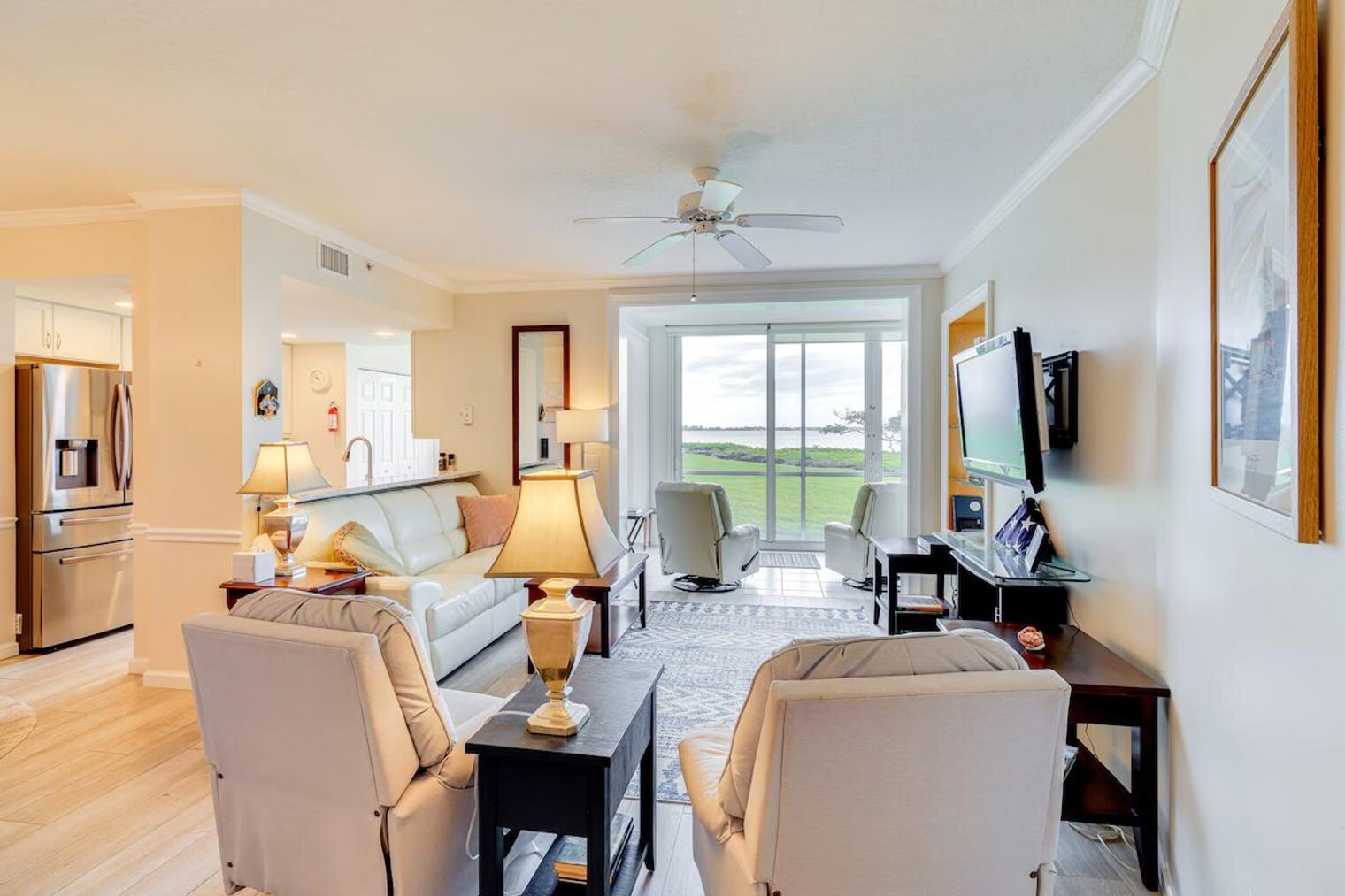 Building Photo - 5799 NE Island Cove Way