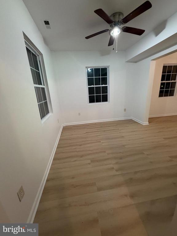 Building Photo - 9 Hartford Rd