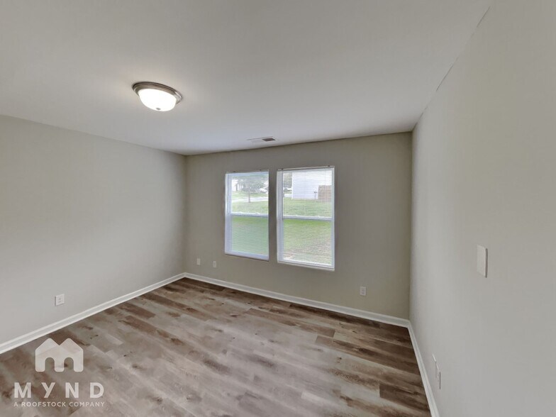 Building Photo - 6108 Fazenda Drive