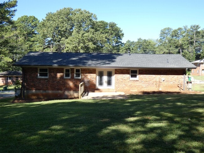 Building Photo - 1920 Janet Ln