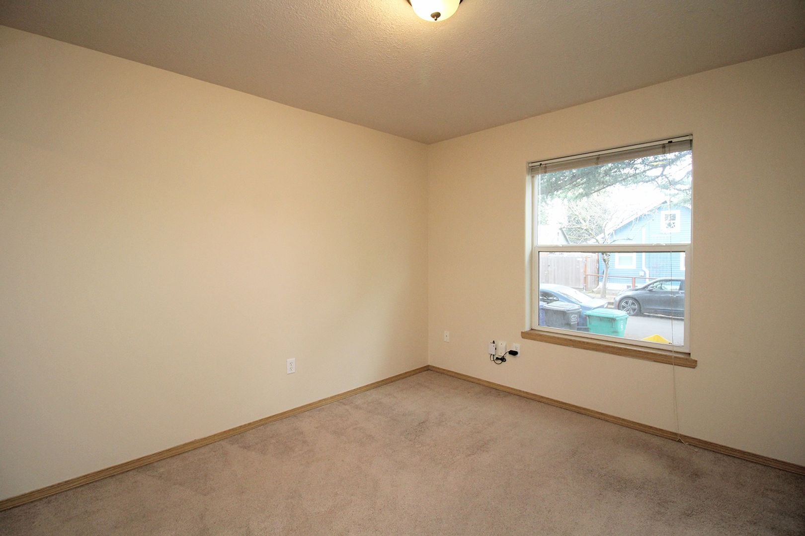 Building Photo - 6731 N Albina Ave