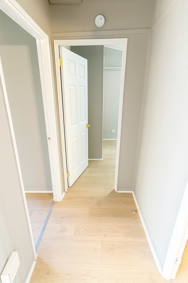 Building Photo - 4029 Pershing Ave