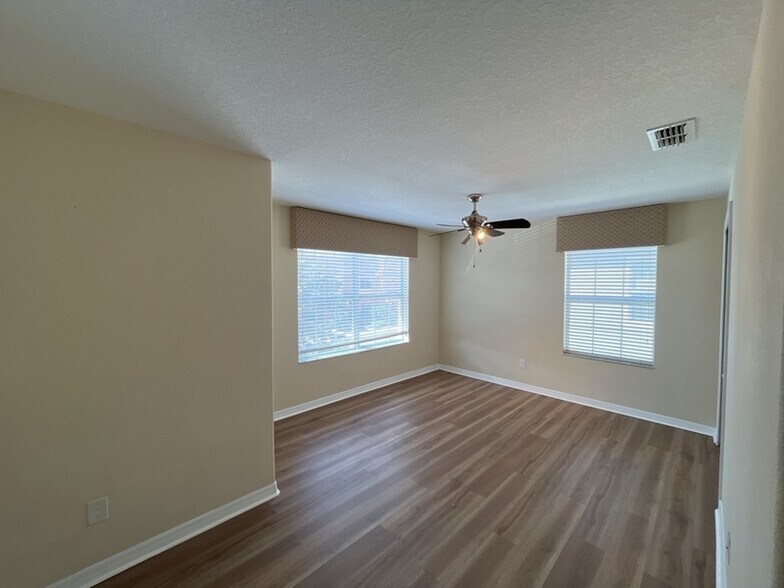 Building Photo - 8965 California Palm Rd