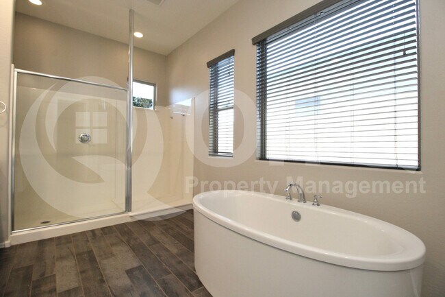 Building Photo - 22701 E Avenida Del Valle