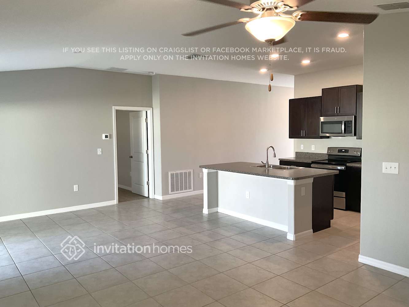 Building Photo - 1524 Blue Rose Dr