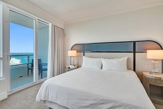 Building Photo - 4401 Collins Ave
