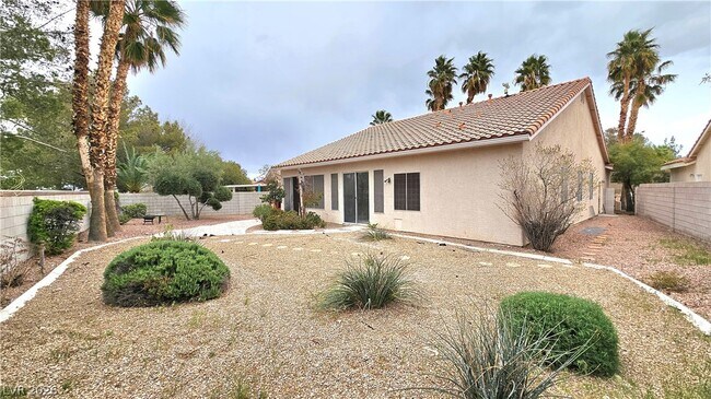 Building Photo - 1948 Kachina Mountain Dr