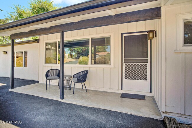 Building Photo - 1160 Alamos Dr